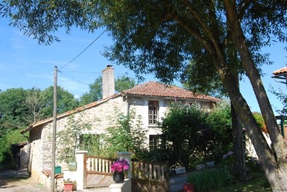 Stunning stone property with large..