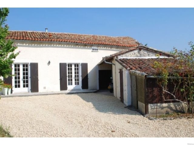 3 bedroom Single storey house, near all.. - 2