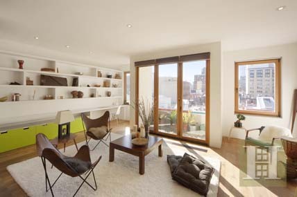 3 bedroom Apartment For Sale: 215 WEST.. - 2