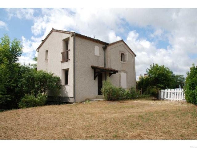 Attractive Renovated House Close River..