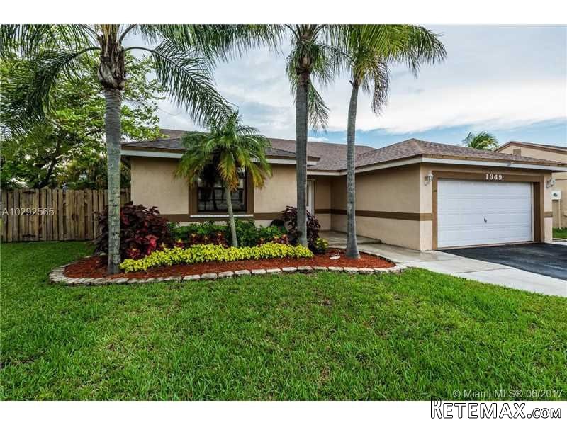 3 bedroom House For Sale: 1349 SW 151st..