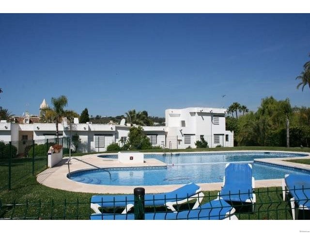 PENTHOUSE FOR SALE IN NUEVA ANDALUCIA
