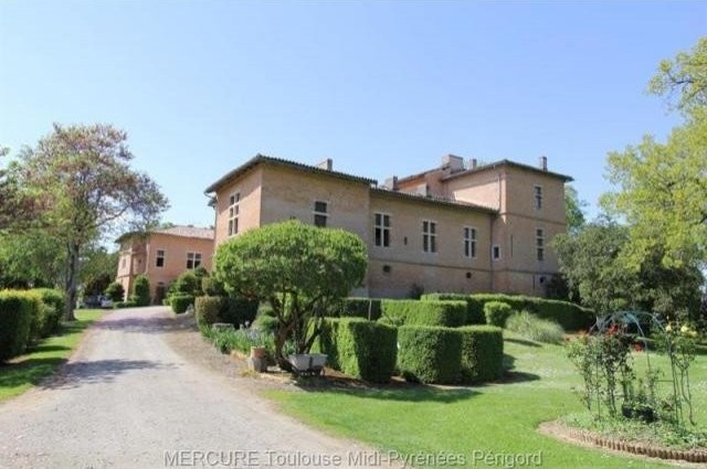 13 bedroom Castle For Sale: 32130 GERS - 2