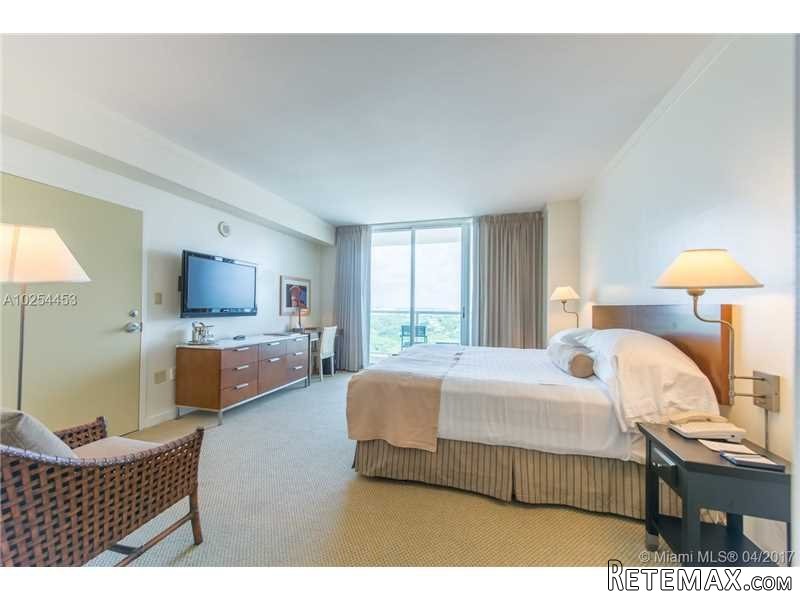 3 bedroom Flat For Sale: 2889 Mcfarlane.. - 2