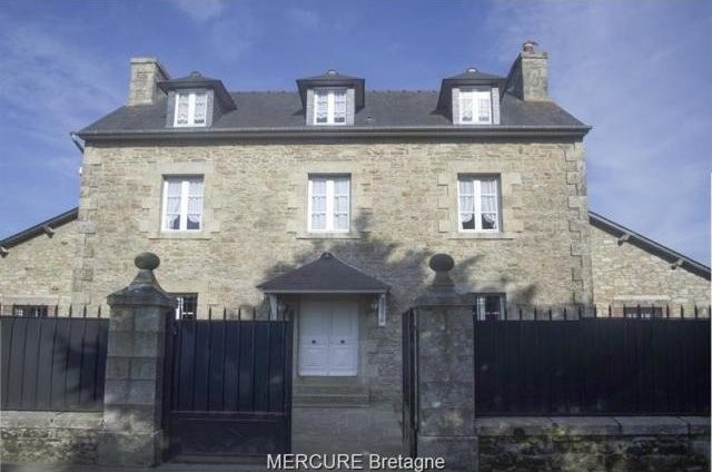 4 bedroom Character For Sale: 22100.. - 2