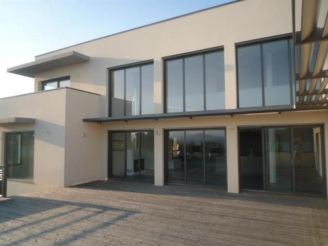4 bedroom Villa For Sale: 63800 COURNON