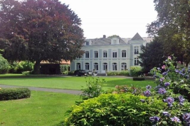 8 bedroom Castle For Sale: 62620 BETHUNE