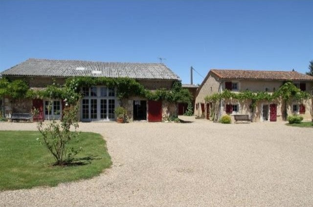 8 bedroom House For Sale: 86580.. - 2