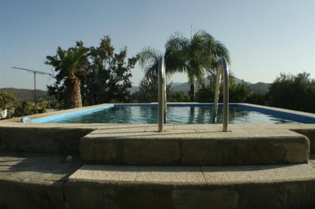 Villa - Beautiful 3 bedroom Spanish..