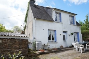 2 Bed Cottage in Rural Setting