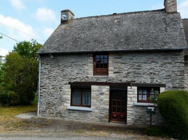 Pretty Stone House To Refesh
