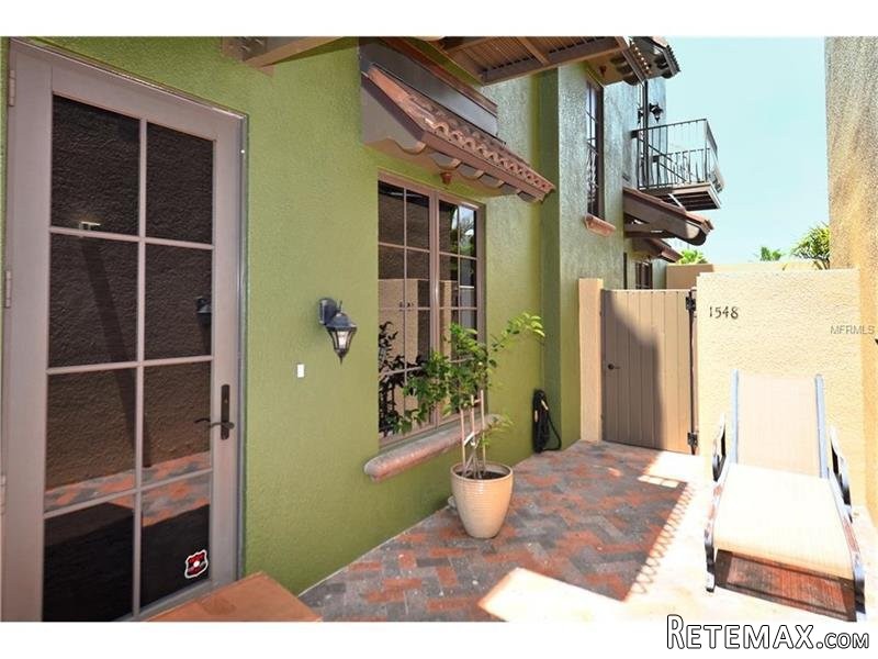 3 bedroom Town House For Sale: 1548..