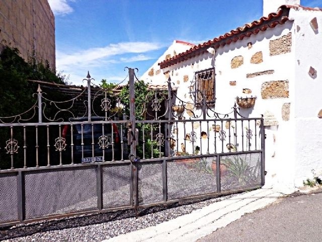 2 Bedroom Finca, ., El Roque, Tenerife.. - 2