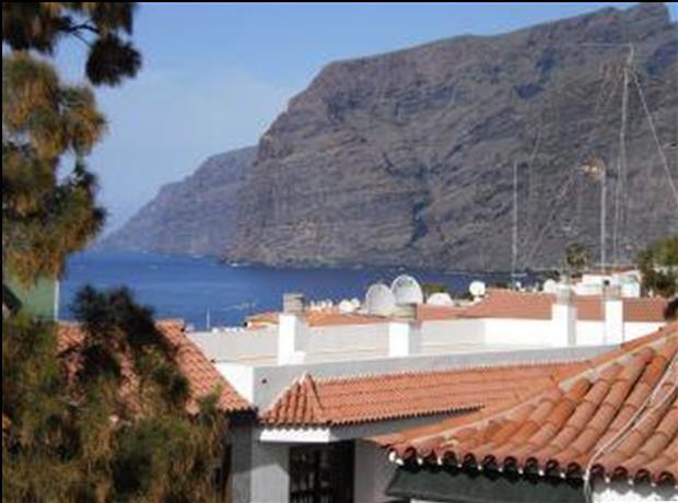 Apartment For Sale in Acantilado De Los.. - 2