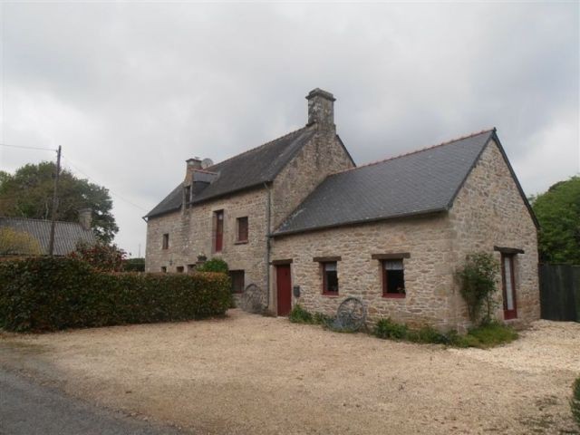 Farmhouse With Swimming Pool