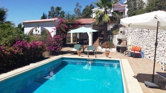 Country Houses for Sale in Competa..
