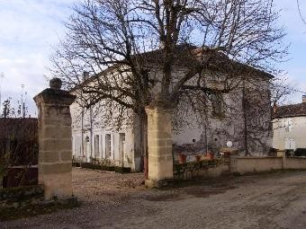 This Lovely Manor House Comprising 8.. - 2