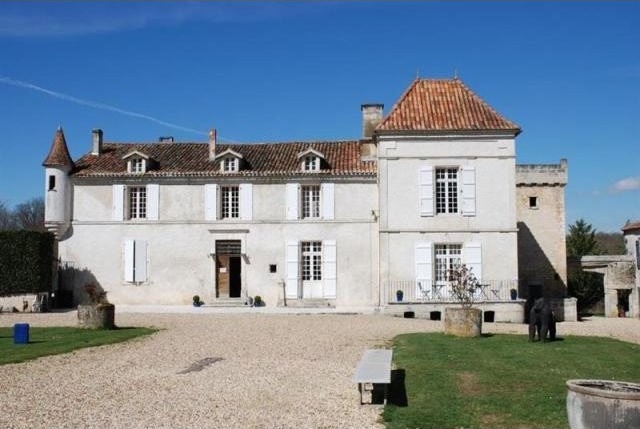 27 bedroom Manor House For Sale: 16800..