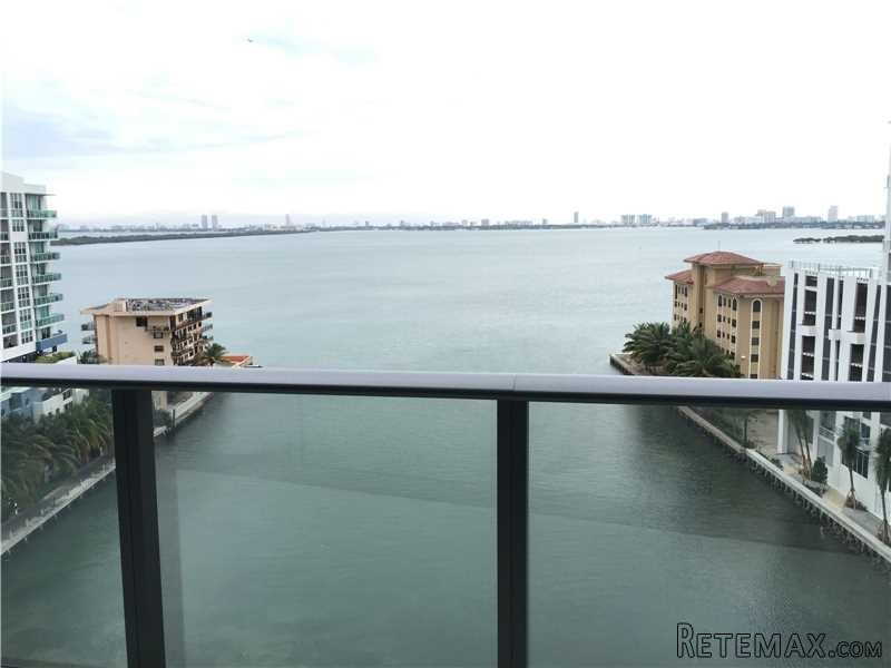 2 bedroom Flat For Sale: 460 NE 28 St #.. - 2