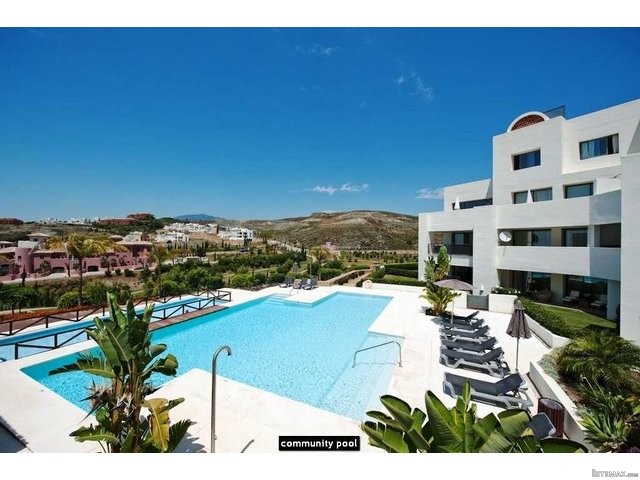 Apartment for sale in Benahavis..