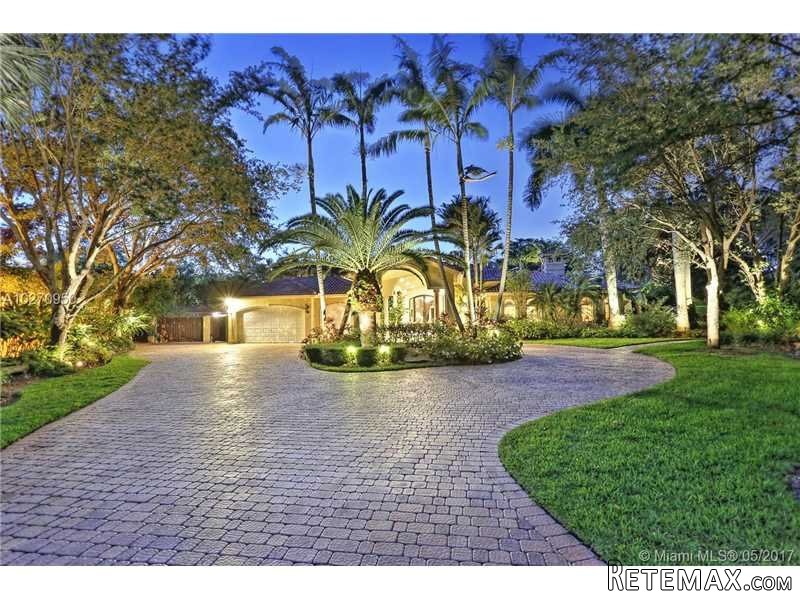 4 bedroom House For Sale: 9315 SW 122nd..