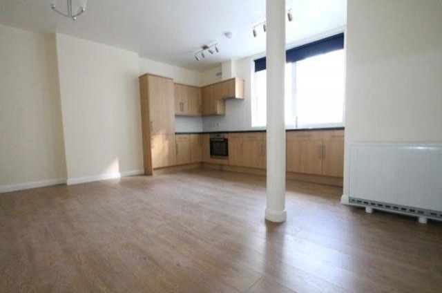 2 bed flat to rent