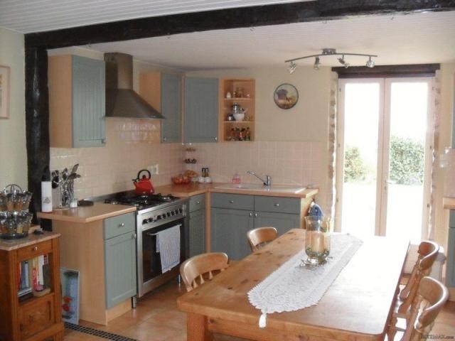 3 Bedroom Detached House For Sale - 2