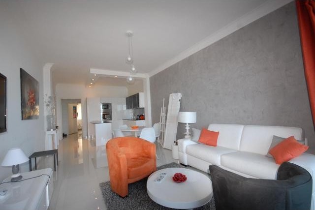 Quality turn-key two bed on the..