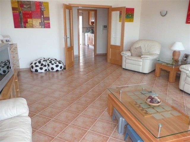 3 bedroom apartment with sea views in.. - 2