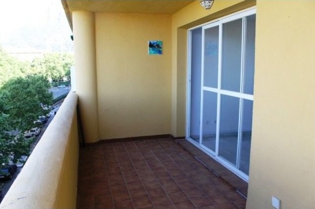3 Bed Apartment for sale in Marbella - 2