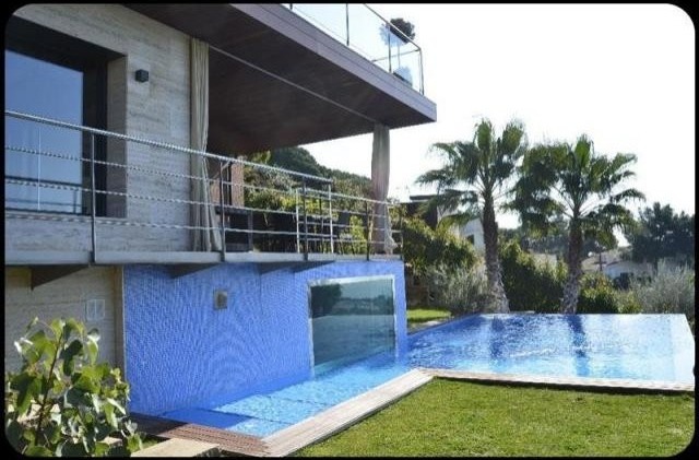 6 bedroom Detached House For Sale:..
