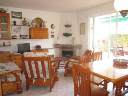 NICE GROUND FLOOR WITH GARAGE NEAR TO.. - 2