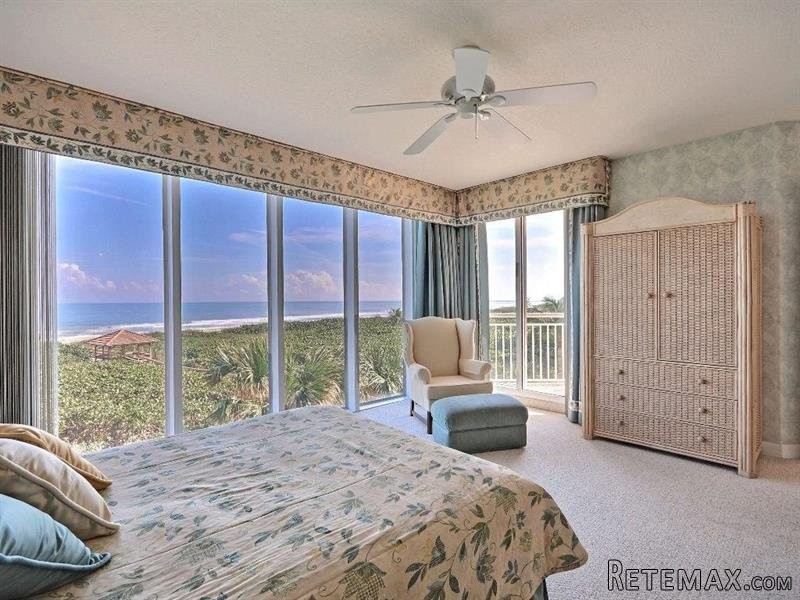 3 bedroom Flat For Sale: 3000 N Highway.. - 2
