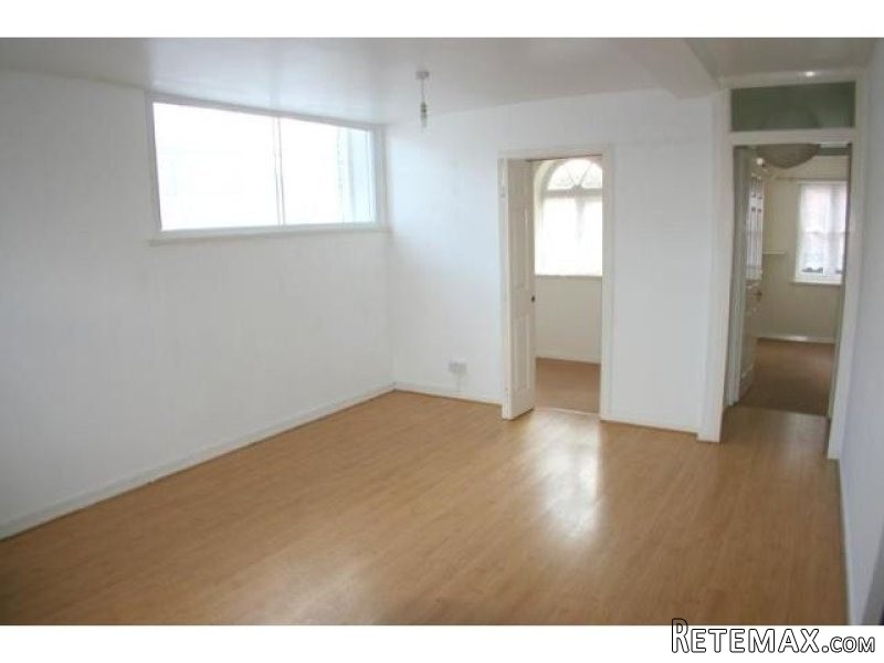 Lingfield Road, Edenbridge, Kent Tn8 - 2