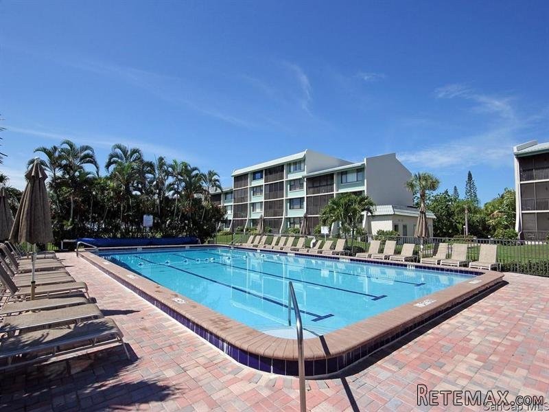 2 bedroom Condominium For Sale:..