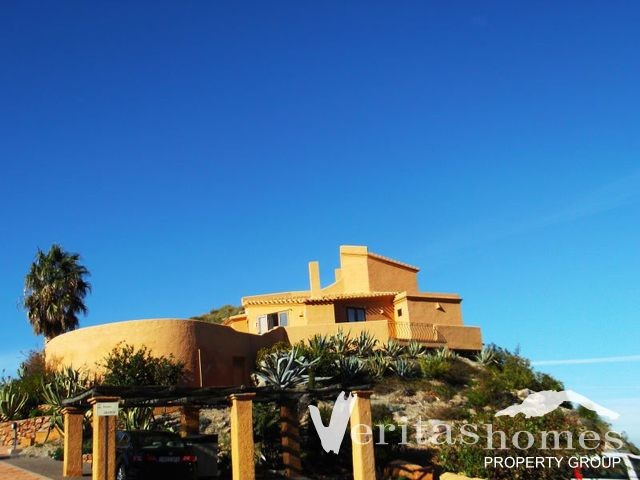 Ref: 1553 - Villa for Sale in Cortijo..