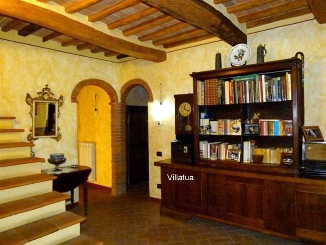 Village/town House - For Sale - South.. - 2