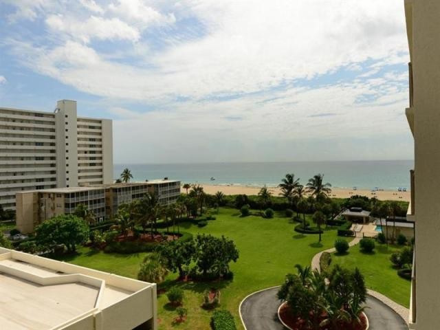 2 bedroom Residence For Sale: Singer..