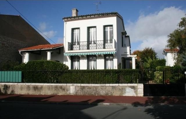 4 bedroom Town House For Sale: 17200.. - 2