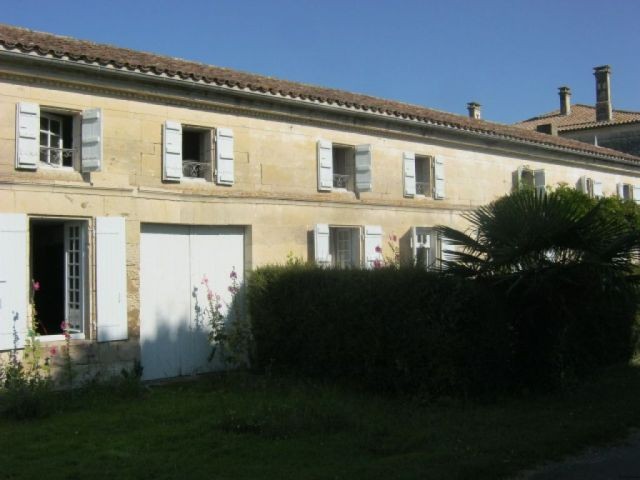 Beautiful renovated 3 bedroom farmhouse..