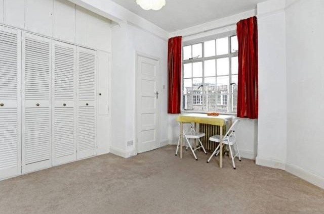 Endsleigh Court, Upper Woburn Place..