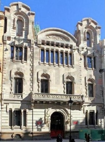 3 bedroom Flat For Sale: BARCELONA..