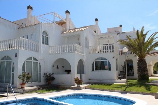 Townhouse for sale 189.950 €..