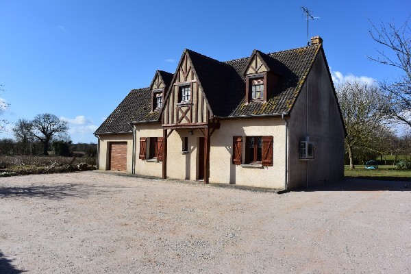 House 15 Minutes from the Sea