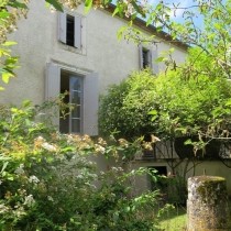 Stunning Restored Farmhouse With 5.. - 2