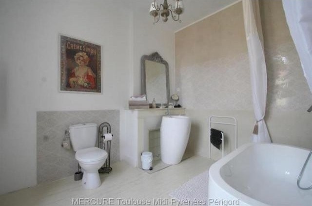 7 bedroom Village House For Sale: 11000.. - 2