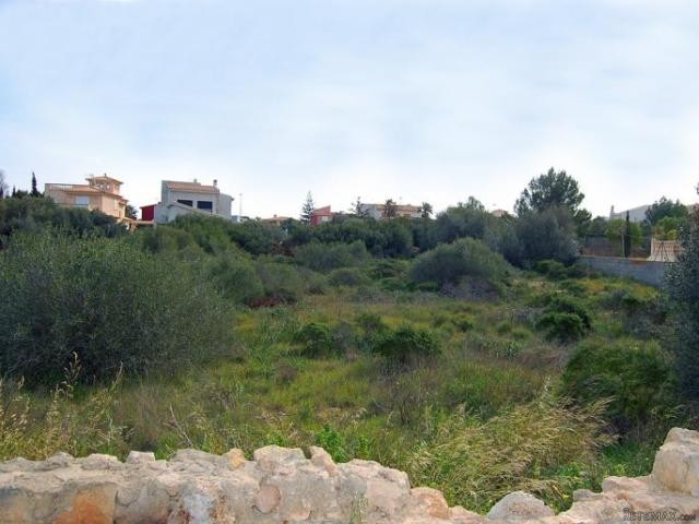 Building plot at second sea line in Sa..