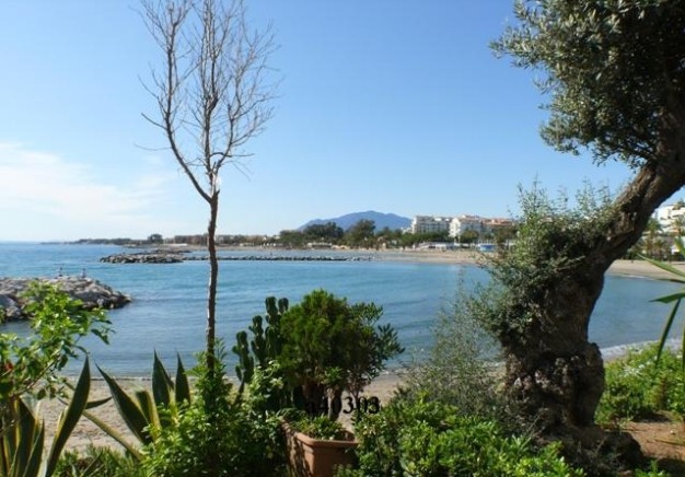 Apartment for sale in Playas del Duque..