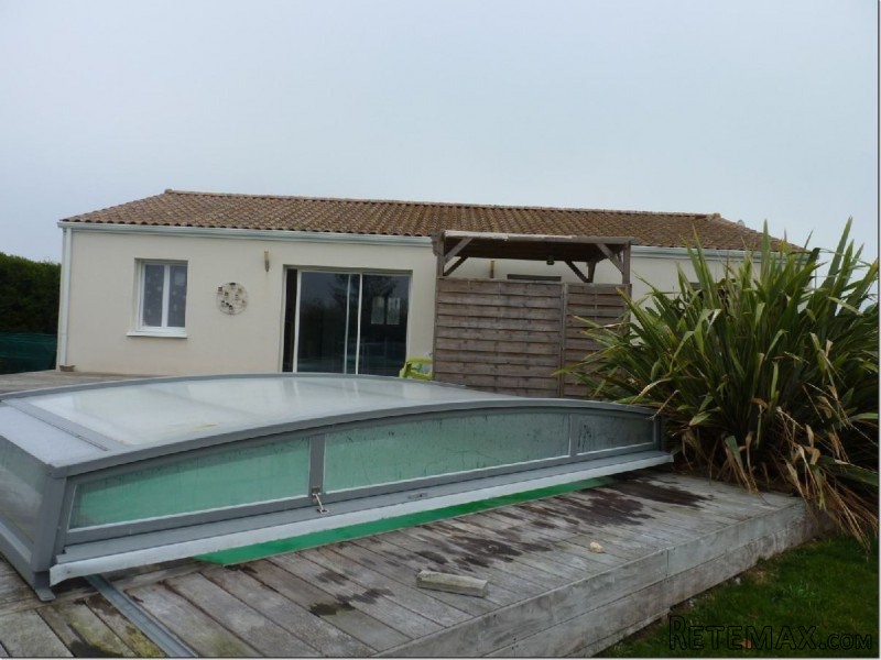 Villa With Swimming Pool Set Close To..