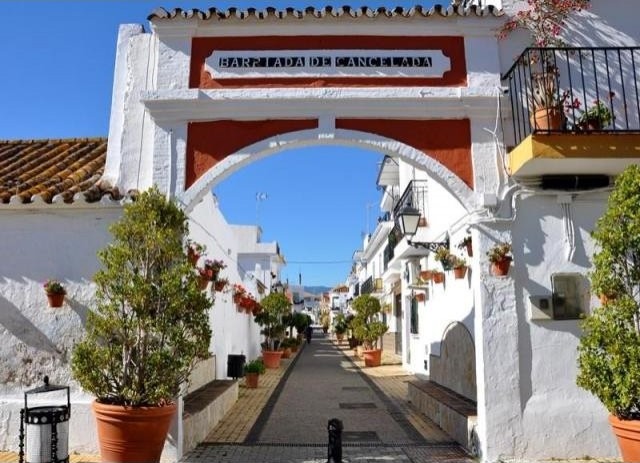 3 bedroom town house for sale